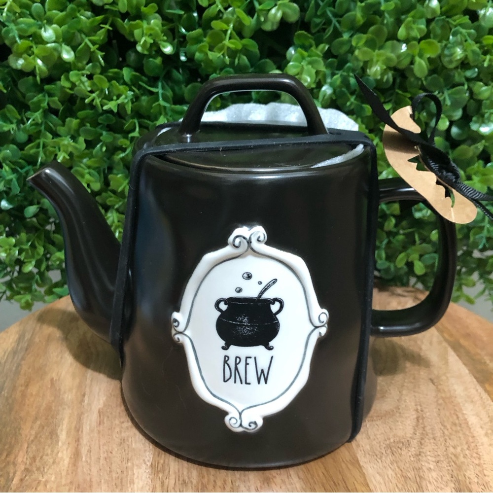 Rae Dunn NWT “ BREW “ Tea Pot